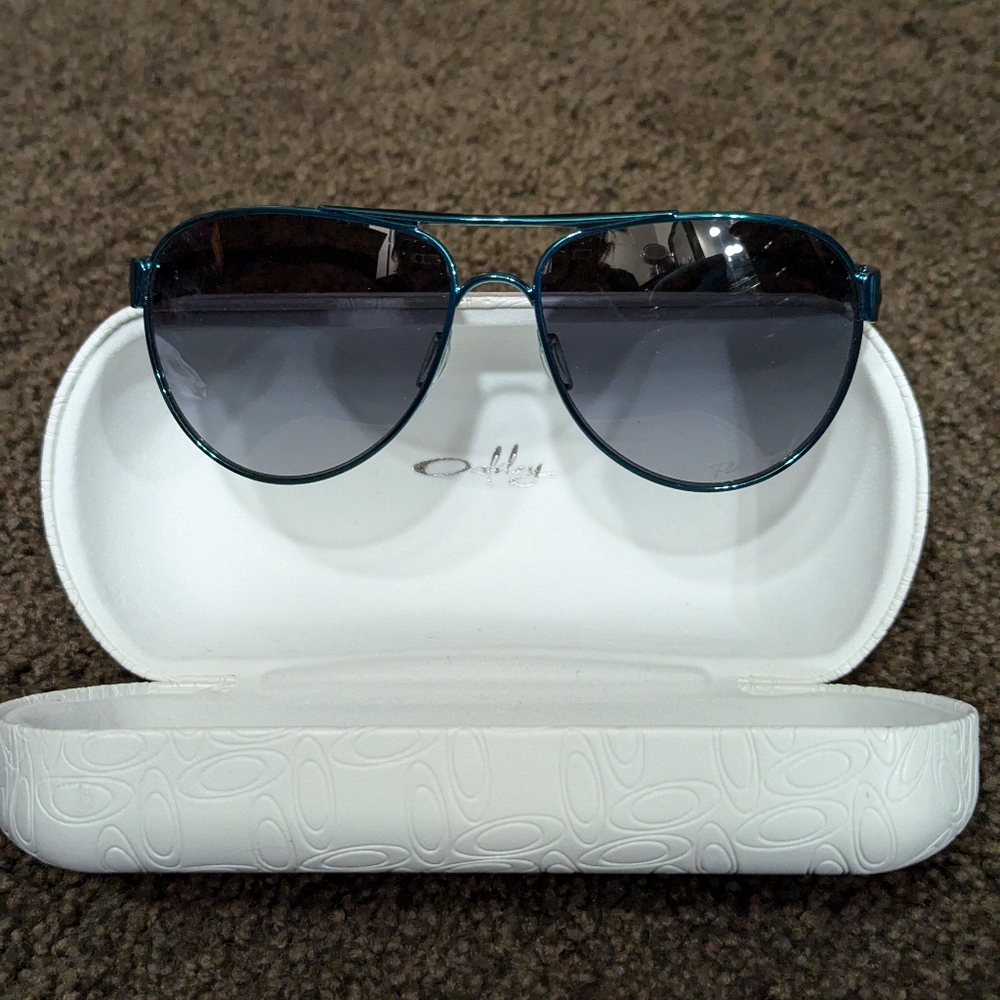 Oakley teal Disclosure Sun Glasses